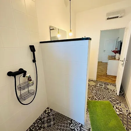 Apartman Zara *